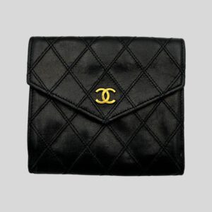 CHANEL｜マトラッセ 三つ折り財布